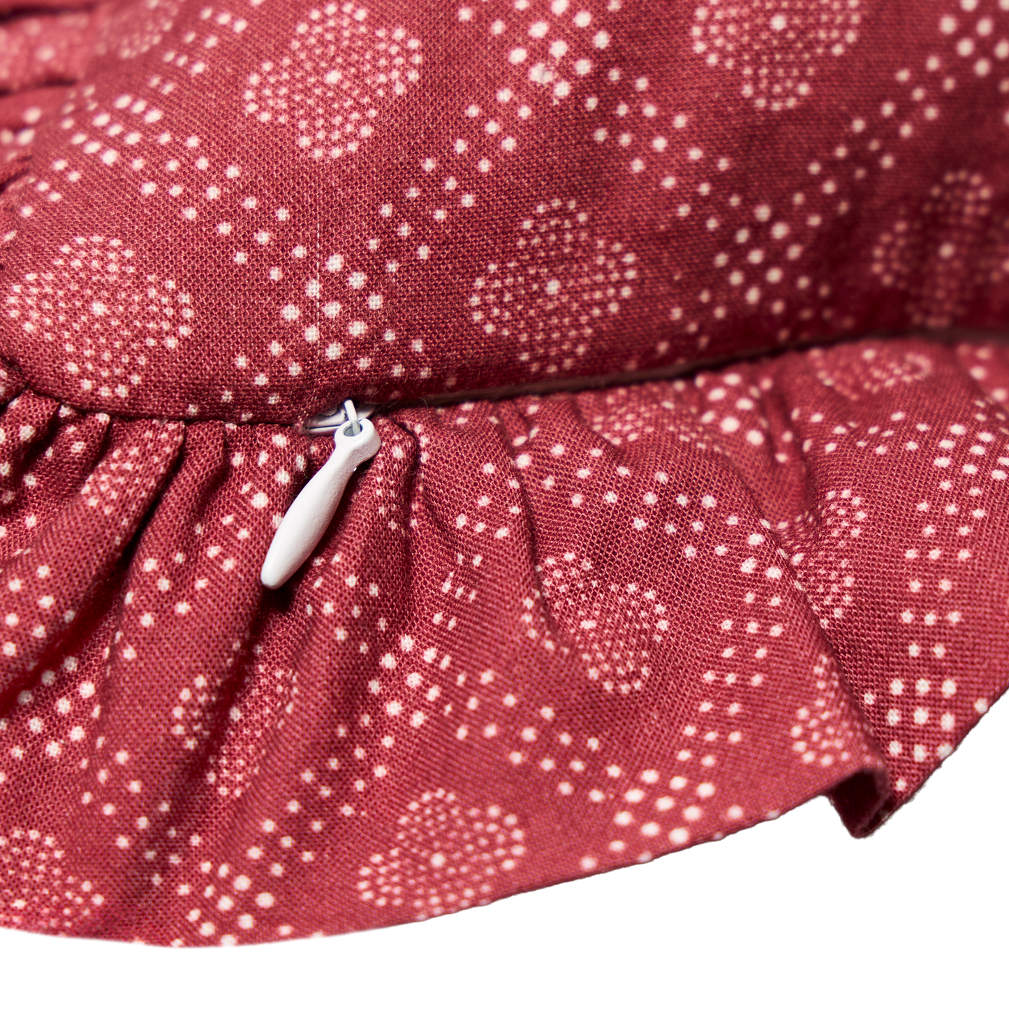 Zwölfermuster Ruffled Throw Pillow